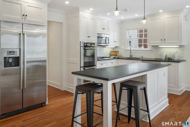 64 Sunrise Avenue, New Canaan, CT 06840