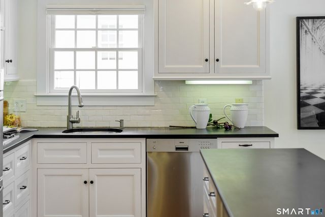 64 Sunrise Avenue, New Canaan, CT 06840