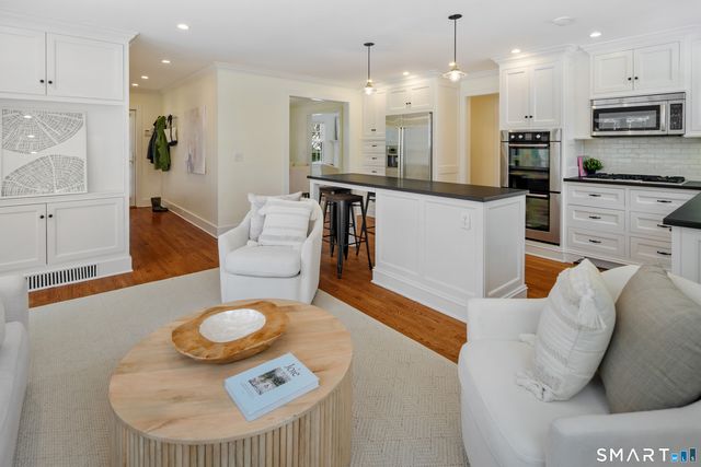 64 Sunrise Avenue, New Canaan, CT 06840