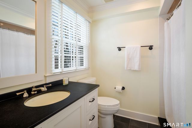 64 Sunrise Avenue, New Canaan, CT 06840