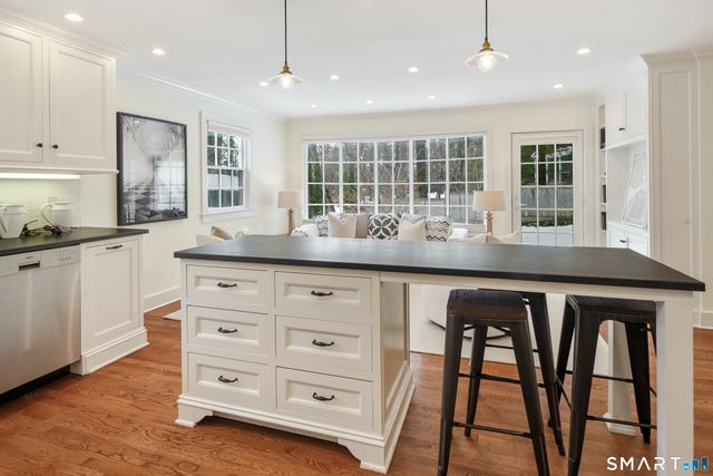 64 Sunrise Avenue, New Canaan, CT 06840