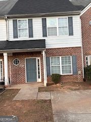 325 Brookview Drive, Riverdale, GA 30274