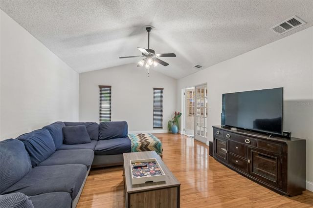 4733 RIDGE POINT DRIVE, Tampa, FL 33624