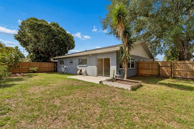 4733 RIDGE POINT DRIVE, Tampa, FL 33624