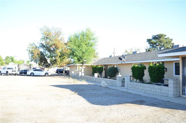 9040 Cypress Avenue C, Fontana, CA 92335