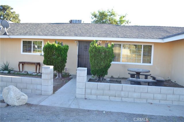 9040 Cypress Avenue C, Fontana, CA 92335