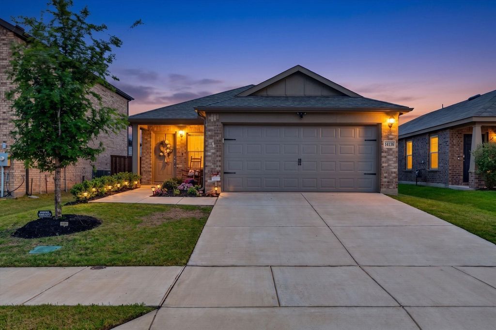 14136 Danesdale Drive, Pilot Point, TX 76258