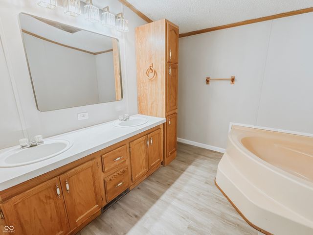 1212 W 9th Street, Connersville, IN 47331