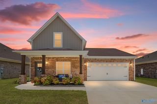 15695 Landview Lane, Athens, AL 35613