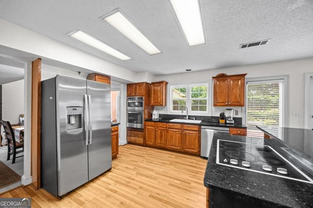 2335 Ettas Circle SE, Conyers, GA 30013