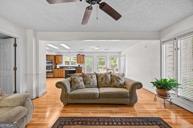 2335 Ettas Circle SE, Conyers, GA 30013