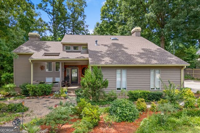 2335 Ettas Circle SE, Conyers, GA 30013