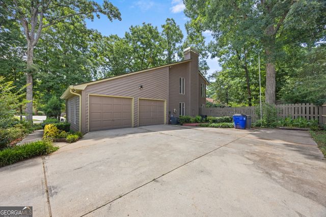 2335 Ettas Circle SE, Conyers, GA 30013