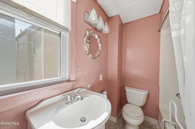 95 Eagle Street, Troy, NY 12180