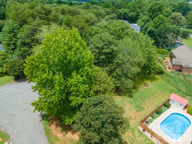 201 Wellington Drive, Lincolnton, NC 28092