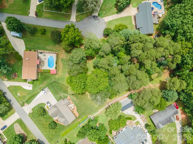 201 Wellington Drive, Lincolnton, NC 28092