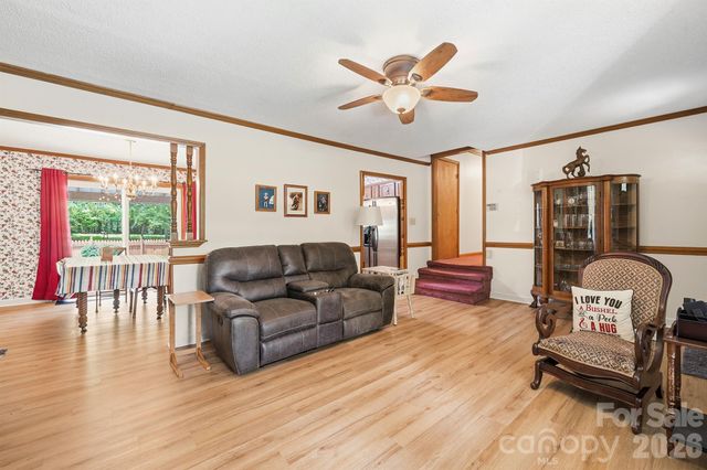 201 Wellington Drive, Lincolnton, NC 28092
