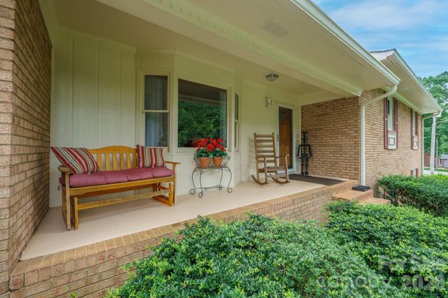 201 Wellington Drive, Lincolnton, NC 28092