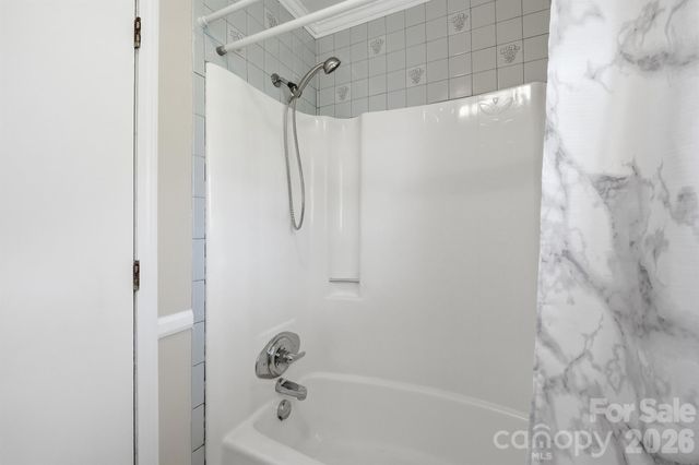 201 Wellington Drive, Lincolnton, NC 28092