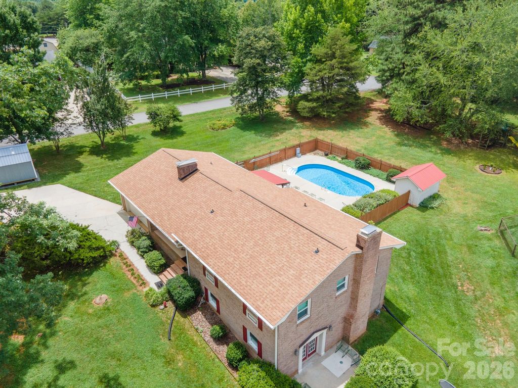 201 Wellington Drive, Lincolnton, NC 28092