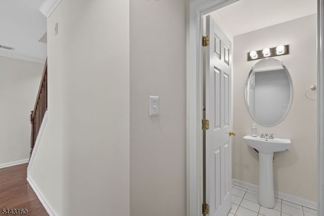506 Donato Cir, Scotch Plains Twp., NJ 07076