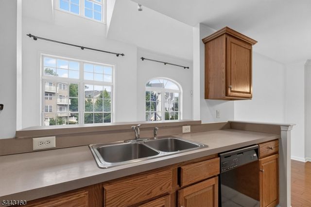 506 Donato Cir, Scotch Plains Twp., NJ 07076