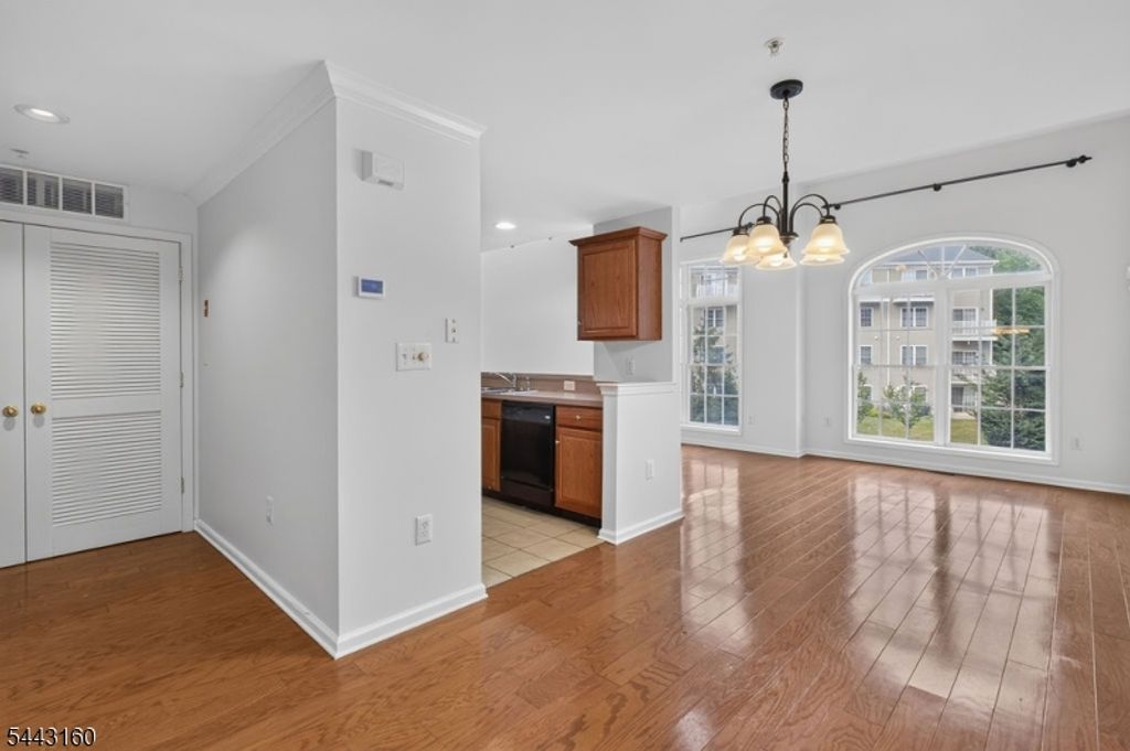 506 Donato Cir, Scotch Plains Twp., NJ 07076