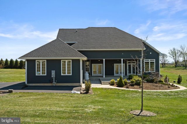125 SKYJES LN, Winchester, VA 22602