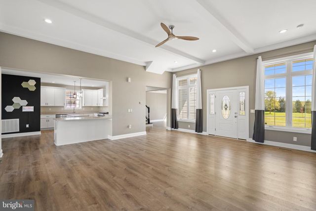 125 SKYJES LN, Winchester, VA 22602