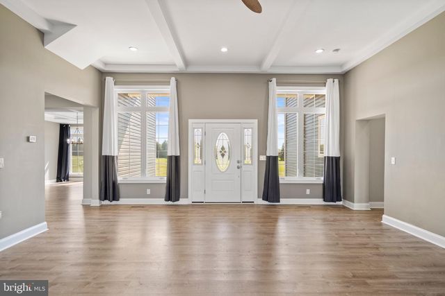 125 SKYJES LN, Winchester, VA 22602
