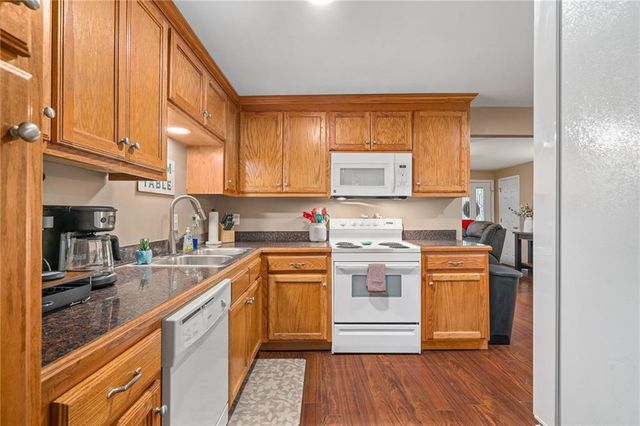 117 N Pine Street, Gardner, KS 66030