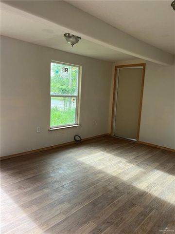 301 N Homero De Leon Street, Edcouch, TX 78538