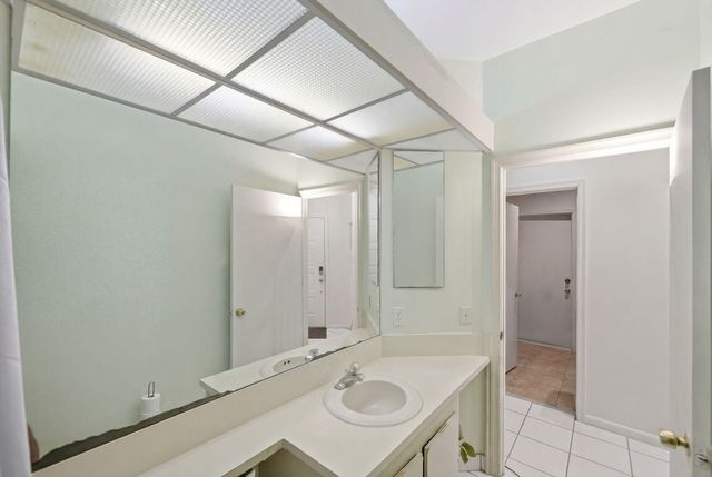 1239 Sussex Street, Boynton Beach, FL 33436