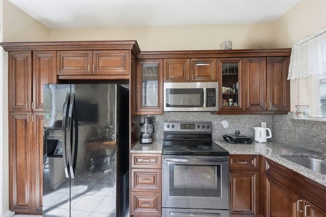 1239 Sussex Street, Boynton Beach, FL 33436