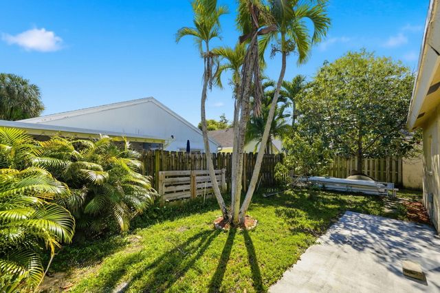 1239 Sussex Street, Boynton Beach, FL 33436