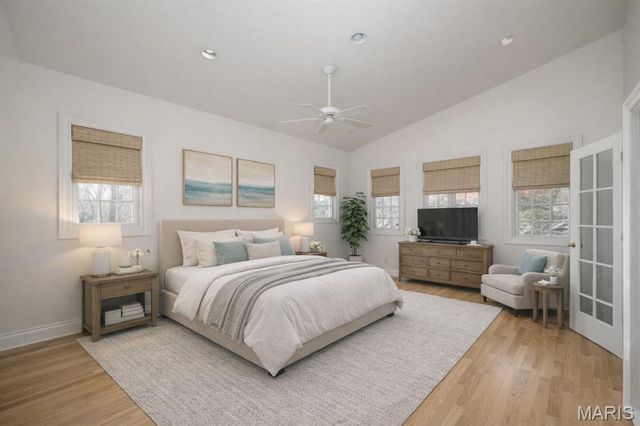77 Aberdeen Place, Clayton, MO 63105
