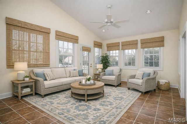 77 Aberdeen Place, Clayton, MO 63105