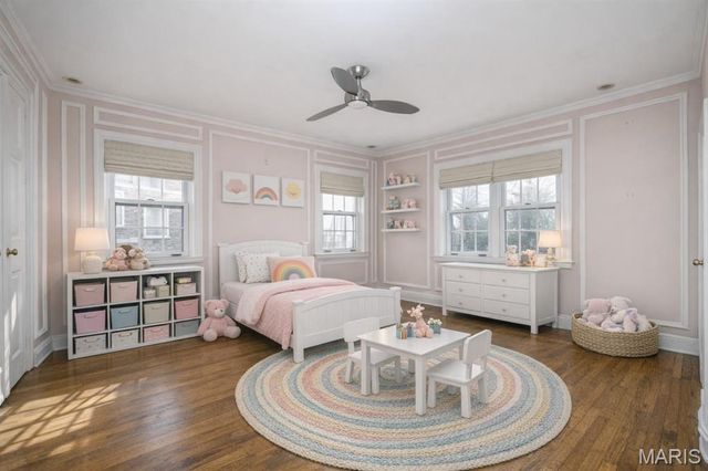 77 Aberdeen Place, Clayton, MO 63105