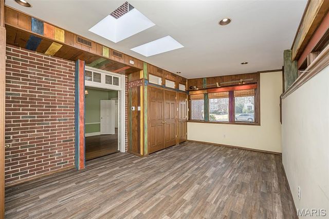 77 Aberdeen Place, Clayton, MO 63105