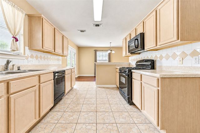 6114 Verde Valley Drive, Houston, TX 77396