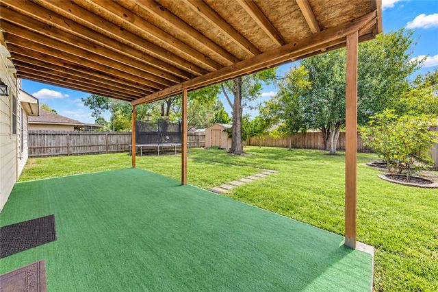 6114 Verde Valley Drive, Houston, TX 77396