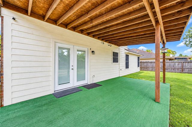6114 Verde Valley Drive, Houston, TX 77396