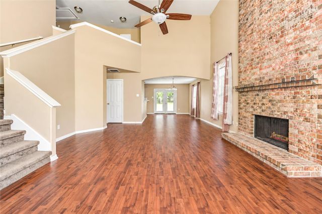 6114 Verde Valley Drive, Houston, TX 77396