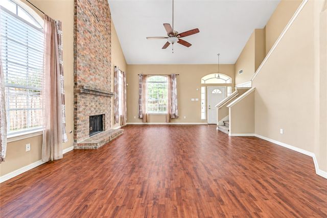6114 Verde Valley Drive, Houston, TX 77396