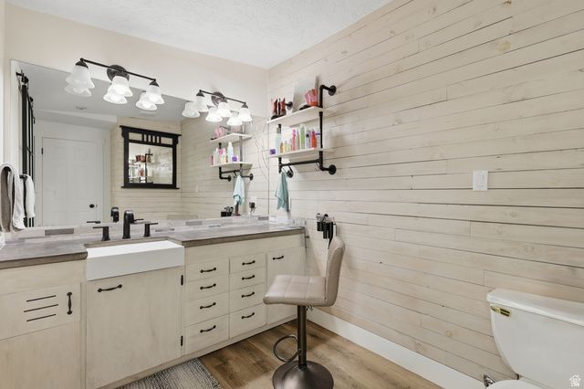 114 N CLARK LN, Elk Ridge, UT 84651