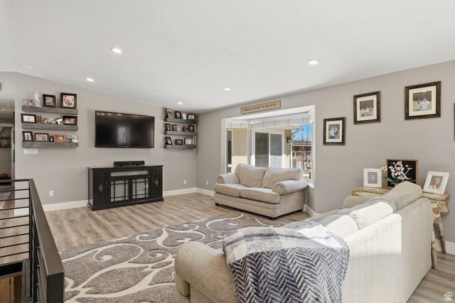 114 N CLARK LN, Elk Ridge, UT 84651