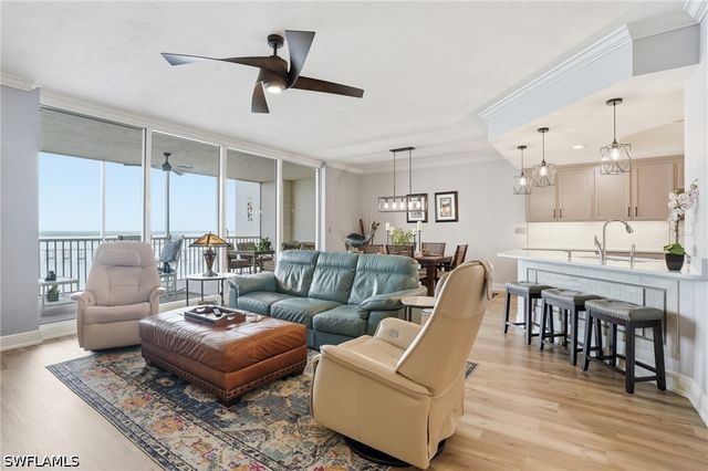 2104 W 1st ST 1702, Fort Myers, FL 33901