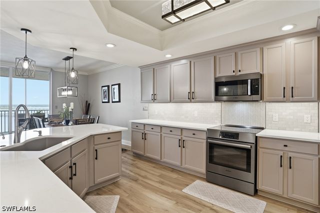 2104 W 1st ST 1702, Fort Myers, FL 33901