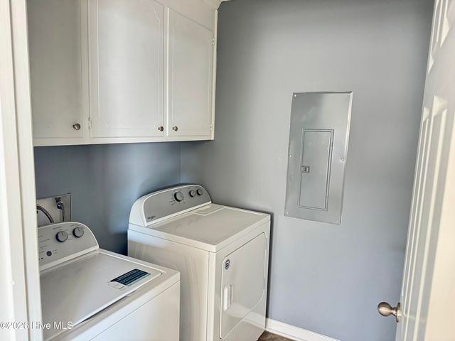 1205 Cross Creek Circle B-6, Greenville, NC 27834