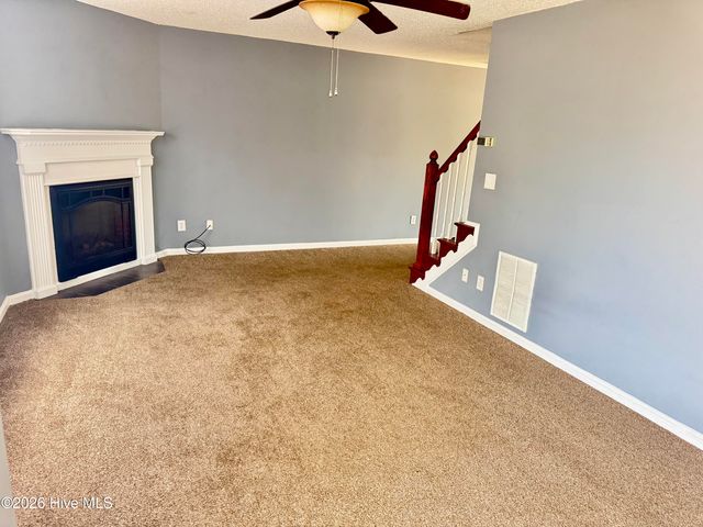1205 Cross Creek Circle B-6, Greenville, NC 27834